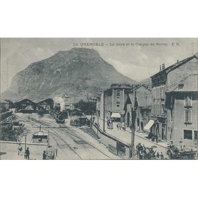 Grenoble - La Gare et le Casque de Néron